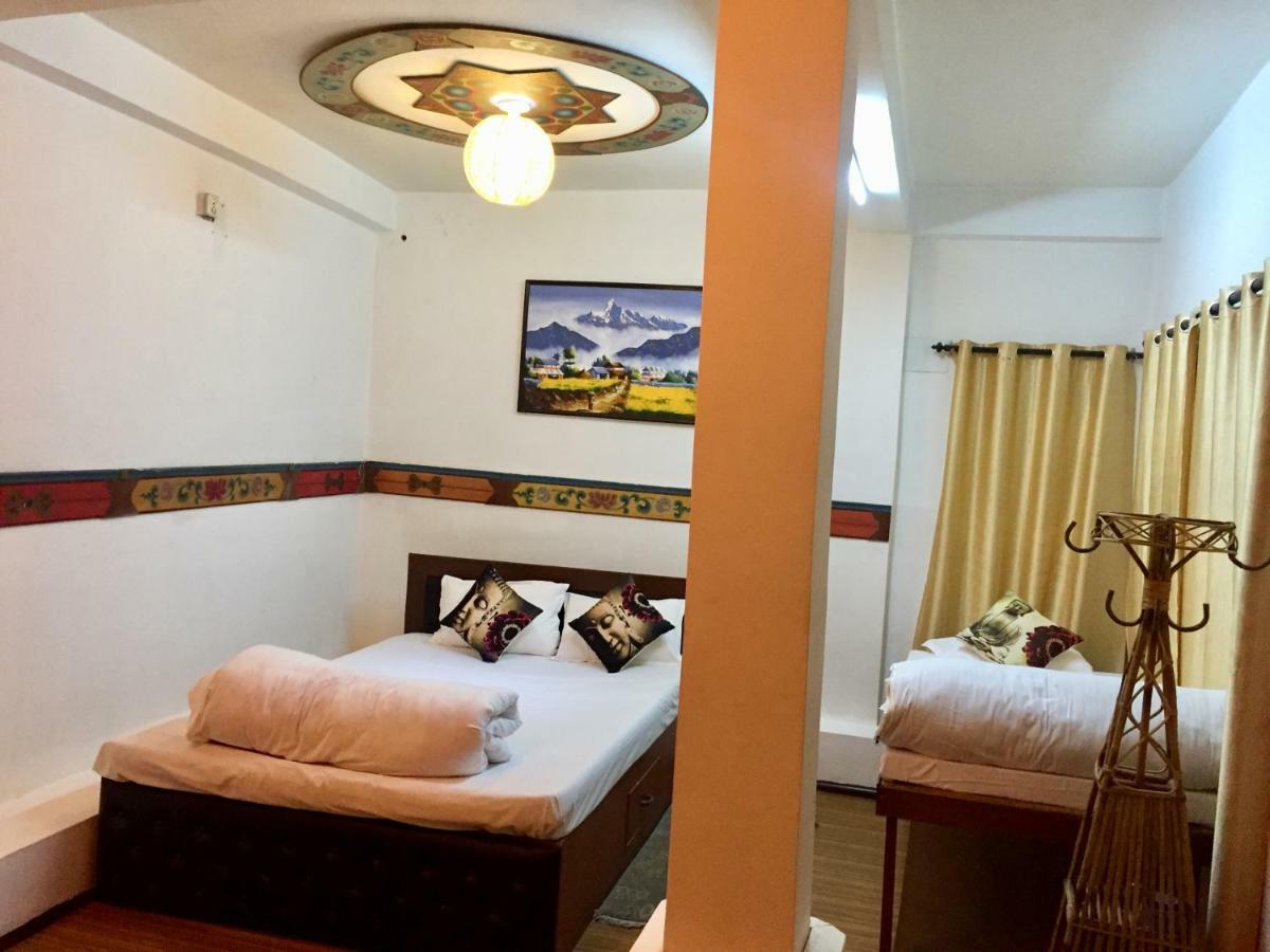 Flavors Inn Meditation Center Kathmandu Esterno foto